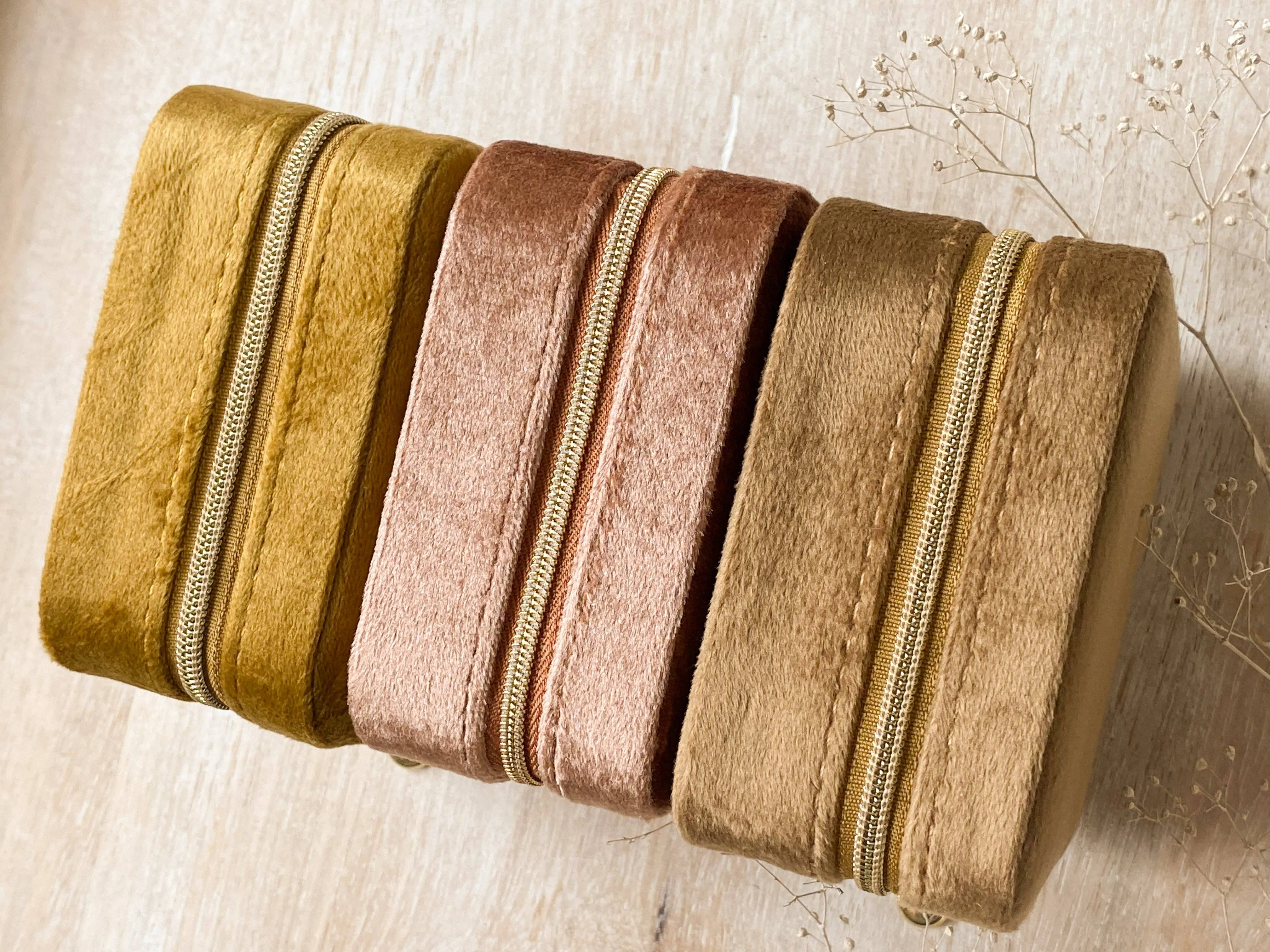 The Velveteen Jewlery   Box